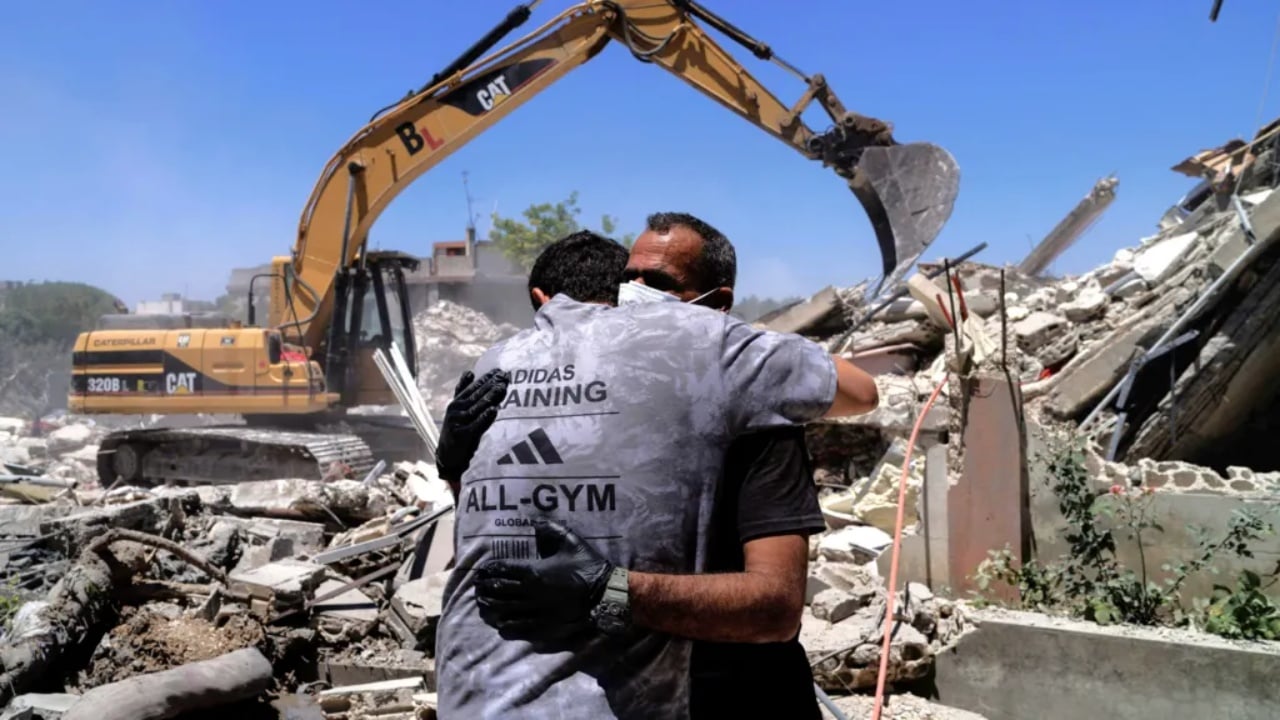 23 viktima në jug të Libanit pas sulmeve izraelite  Izraeli dhe Hezbollahu shkëmbejnë akuza për prishjen e armëpushimit