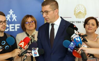 Mickoski paralajmëron marketet: Ulni çmimet, përndryshe do të ndërhyjë Qeveria
