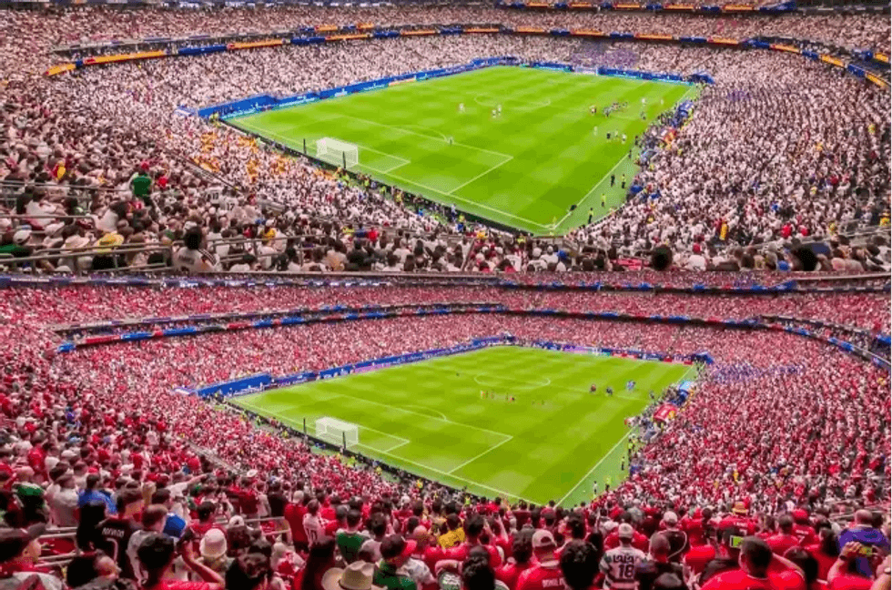 Botërori 2026 po befason me tribuna plot  stadiumet afro kapacitetit maksimal