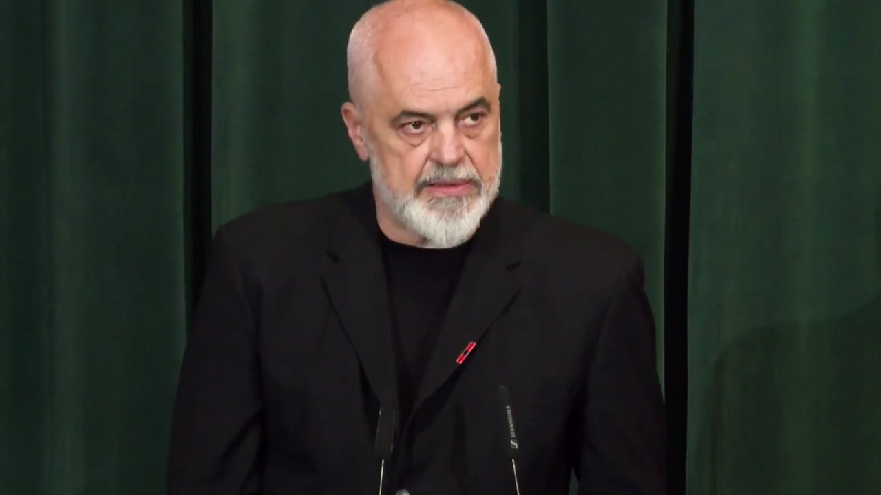 Rama reagon sërish për protestat në Tiranë  Kujt po i shërben  o hoxhë  që je futur në protestë 