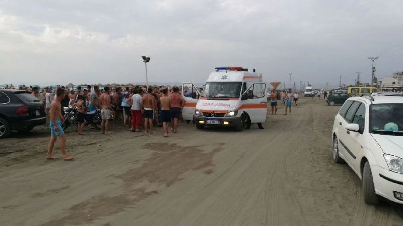 Humb jetën në det një 50 vjeçar në plazhin e Durrësit