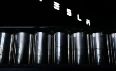 Tesla dhe NatPower firmosin marrëveshje shumëvjeçare për ruajtjen e energjisë në Evropë