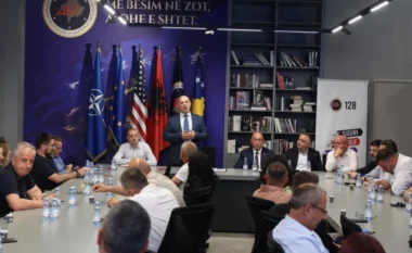 Gjini mbledh ish-kandidatët e AAK-së dhe sinjalizon konsolidim të mëtejshëm të strukturave