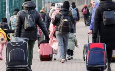 INSTAT: Vlerësimi i emigracionit në Shqipëri mbetet i vështirë, duhen kombinuar disa burime të dhënash