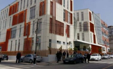 Dyshohet për skemë me ndihmën ekonomike, masa sigurie për 6 funksionarë publikë