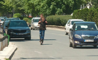 Ligji i ri në Maqedoninë e Veriut ashpërson rregullat për trotinetët elektrikë