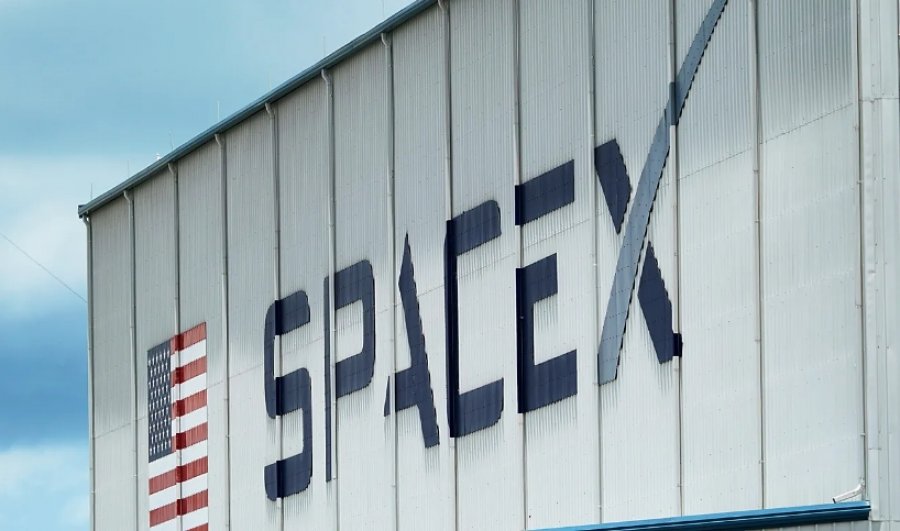 SpaceX nisi pa bujë anijen kozmike Starfall  për të cilën pothuajse askush nuk kishte dijeni