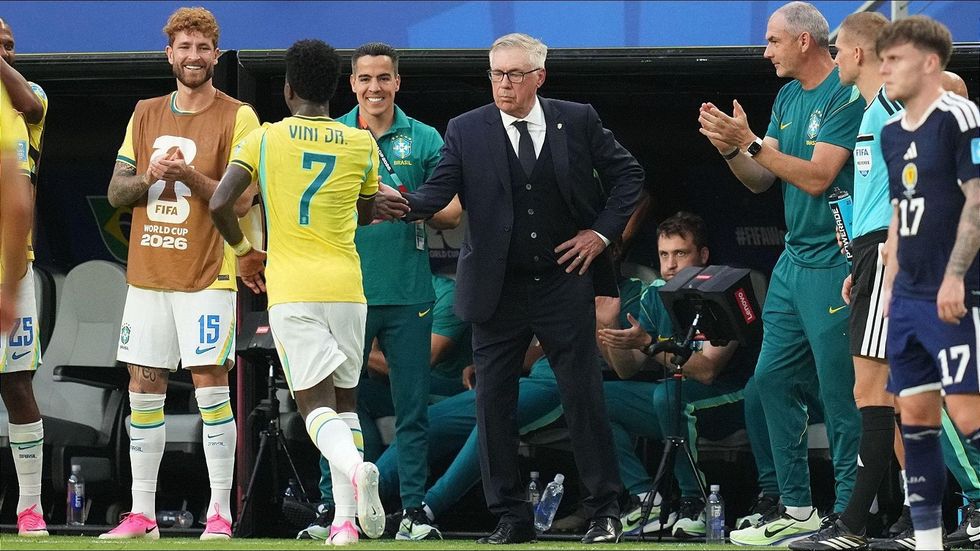 Vinicius pret shpërblimin nga Ancelotti pas bastit të fituar me golin me kokë