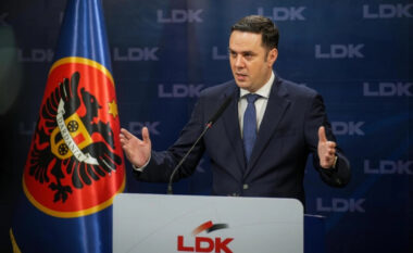 Veliu kritikon Abdixhikun: Po vepron si zot i partisë, jo si kryetar