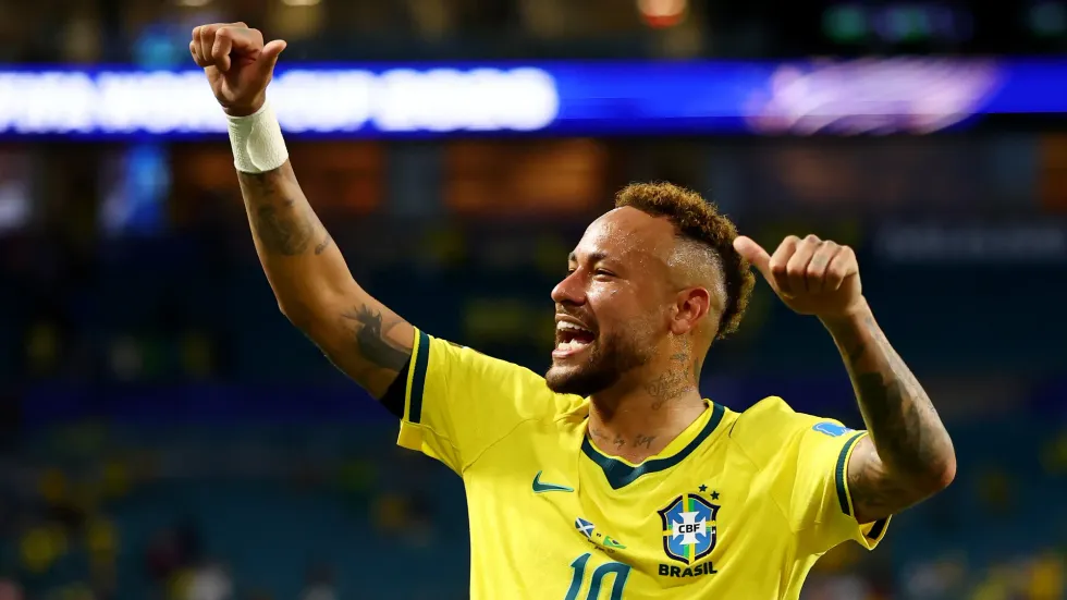 Neymar flet për rikthimin te Brazili pas 981 ditësh: Zemra më rrihte shumë fort
