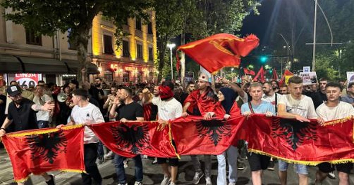 Procedohen 11 persona pas bllokimit të trafikut gjatë marshimeve në Tiranë