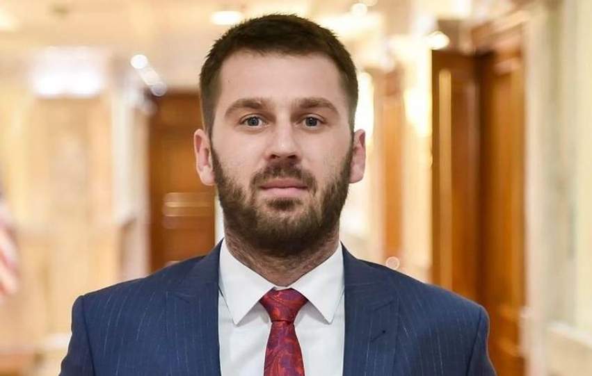 Kërçeli del në mbrojtje të Hysenit  Akuzat kanë të bëjnë me procedurat  jo me korrupsion