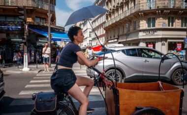 Franca shtrëngon masat për vapën ekstreme, në Paris ndalohet përkohësisht shitja dhe konsumimi i alkoolit