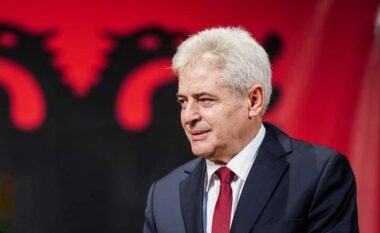 Ali Ahmeti: Protesta 25-ditore në Tiranë po i jep goditje të rënda turizmit dhe ekonomisë së Shqipërisë