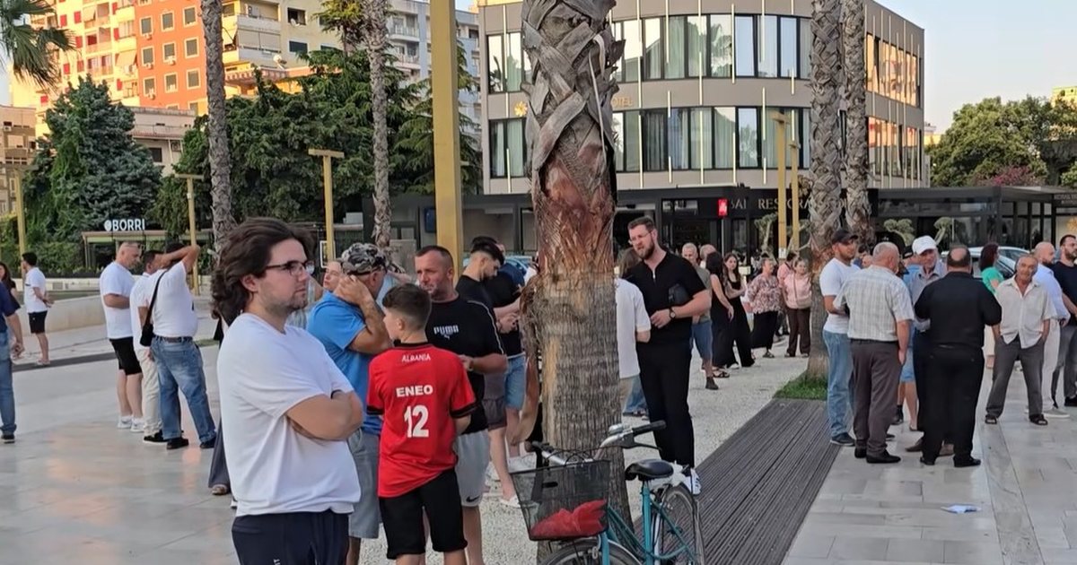 Kundërshtime në Durrës për parkimin me pagesë  qytetarët dalin në protestë ndaj tarifave të reja