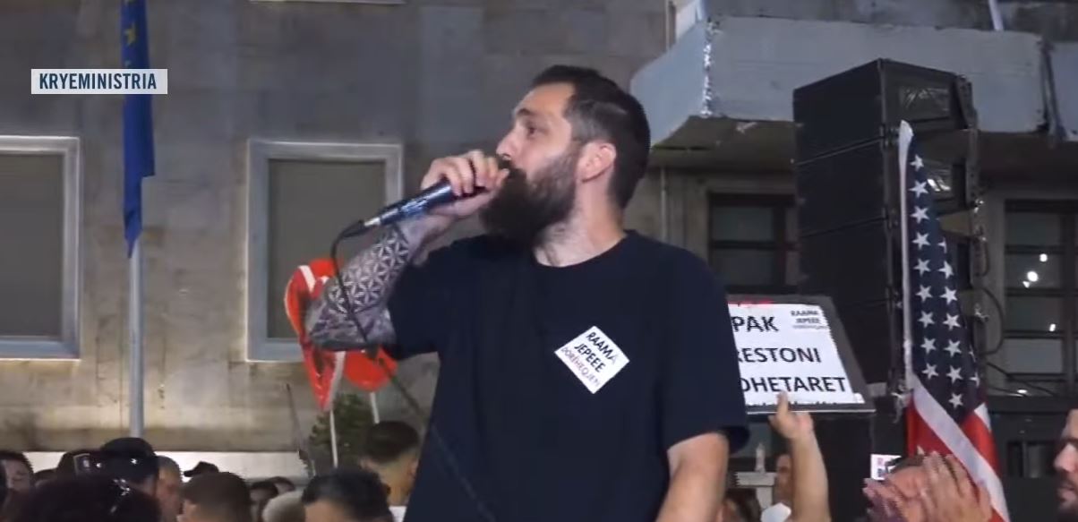 Gent Progni kërkon hetim nga SPAK për punimet te Piramida  Janë fryrë faturat nga ADF  presionet nuk na trembin