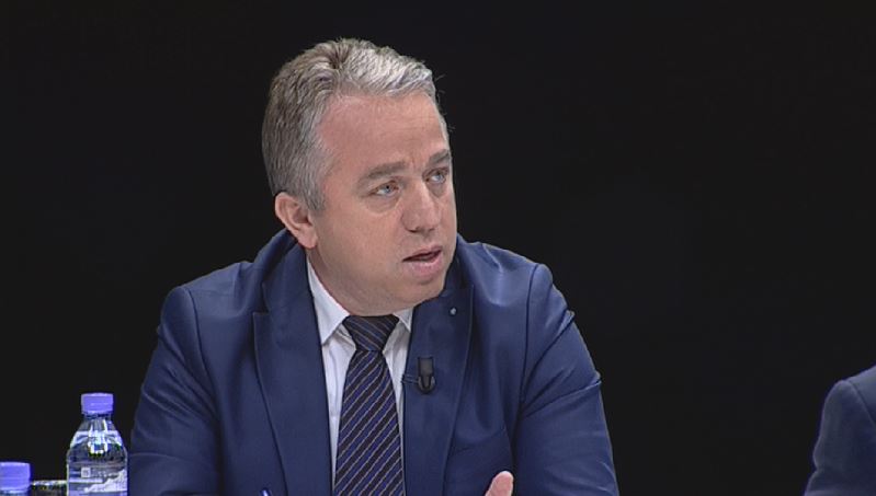 Krasniqi ngre akuza për projektet arkitekturore  Drejtësia të verifikojë zyrtarët në majë të pushtetit