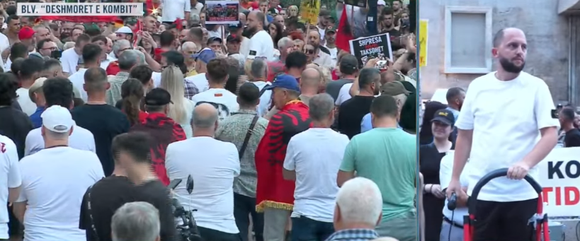 Protestuesit njoftojnë tjetër lëvizje  Nesër në 10 00 drejt SPAK ut me  provën  për Edi Ramën