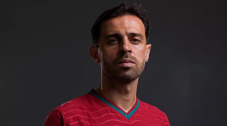 ZYRTARE  Ia  vodhën  Barcelonës brenda ditës  Real Madrid prezanton mesfushorin e ri