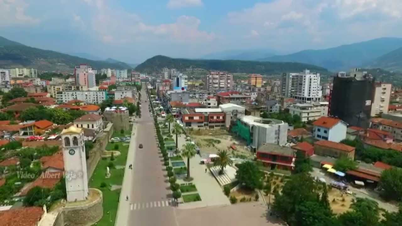 Tirana dhe Elbasani  nën pushtetin  e pluhurit  raporti nxjerr ndotësit kryesorë të ajrit