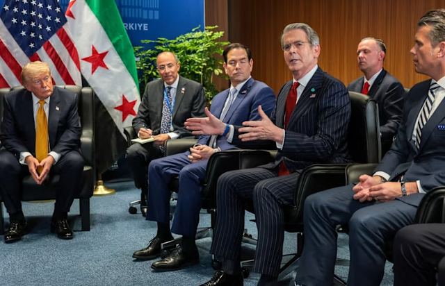 Samiti i NATO s  Trump thotë se do ta heqë etiketimin e Sirisë si shtet terrorist  Pse të mos e bëj