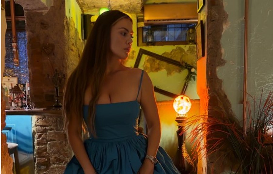  Sot jam 40 vjeç   Olta Gixhari  rrëmben  vëmendjen e fansave në ditëlindjen e saj