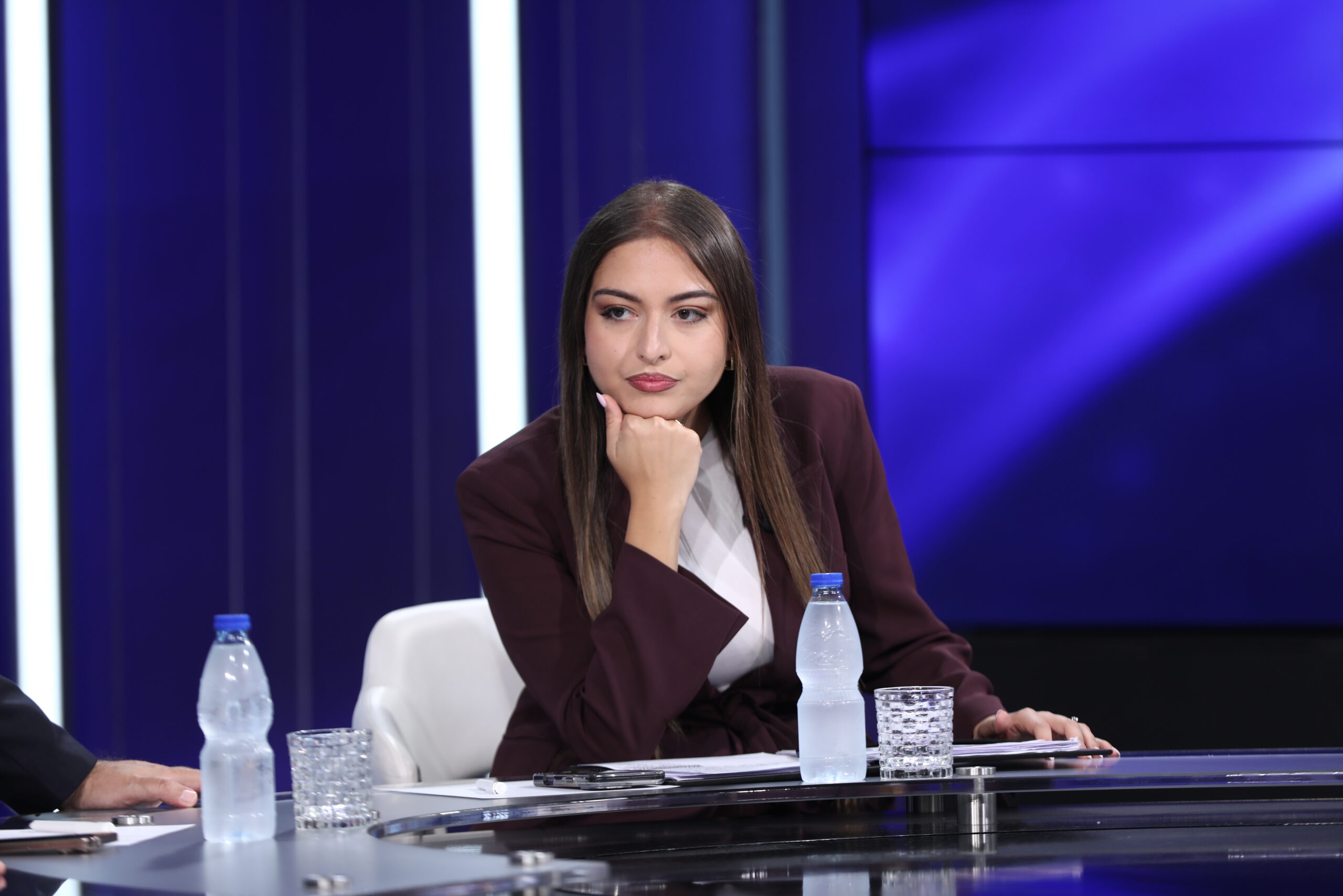 Sara Mila  PS dhe Rama nuk e japin dorëheqjen  gjithçka po shkon mbarë  jemi drejt BE së
