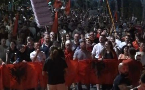 Mbyllet dita e 49 të e protestës kundër kryeministrit  qytetarët paralajmërojnë   Nesër më shumë   dorëheqja e Ramës e panegociueshme