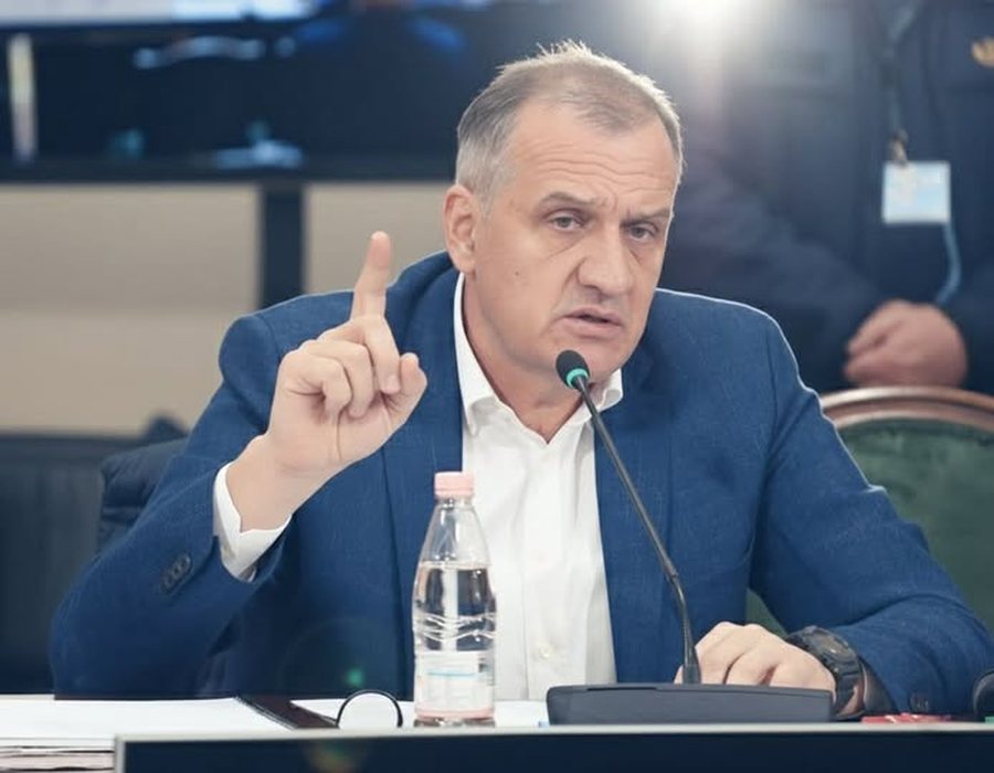 Ilir Beqaj nuk heq dorë  troket  sërish me rekurs në Gjykatën e Lartë për të hequr  arrestin me burg  dhe ofron garanci pasurore