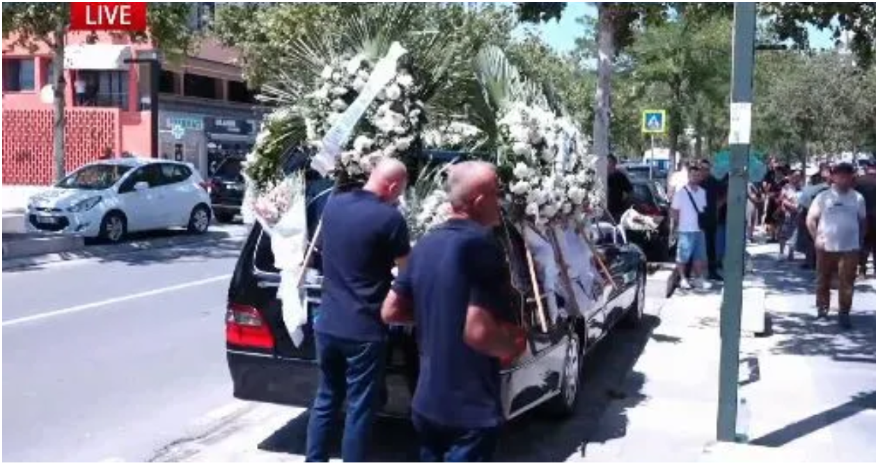 U nda nga jeta në moshën 40 vjeçare  përcillet mes lotëve për në banesën e fundit gazetari Enrik Mehmeti
