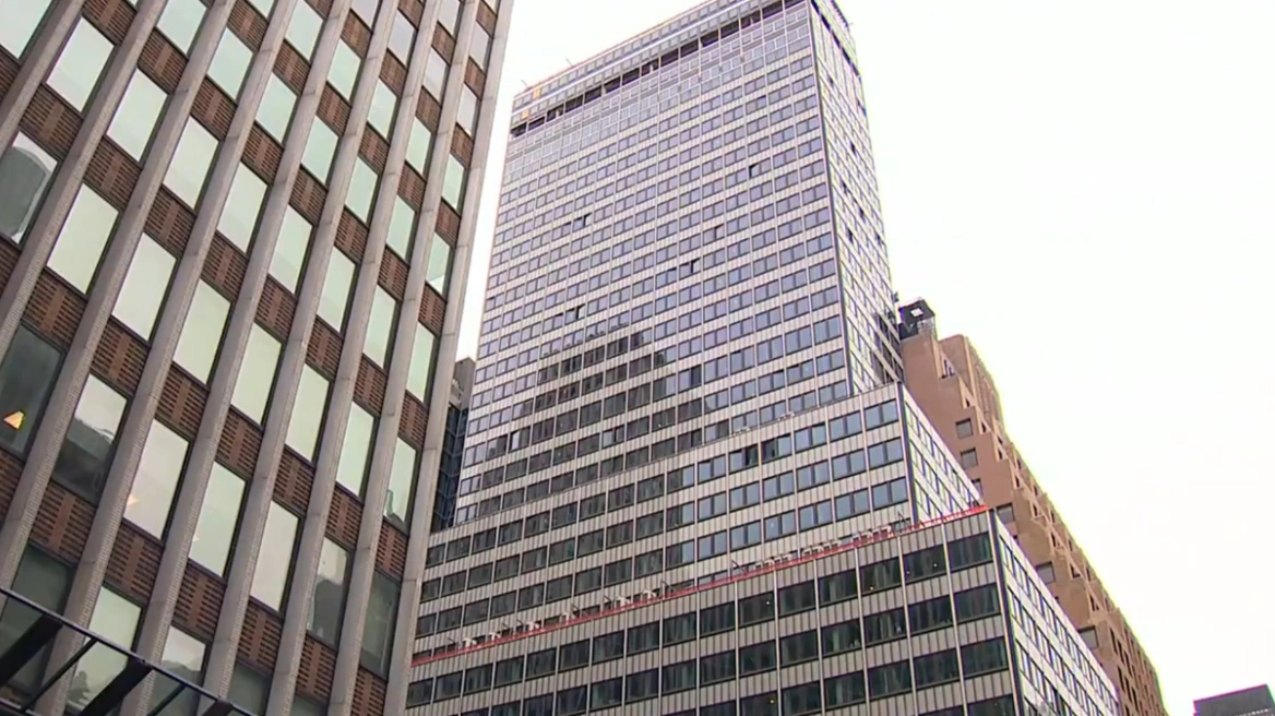 alarm-ne-new-york-rrezikon-shembjen-evakuohet-ndertesa-38-kateshe-ne-manhattan-video
