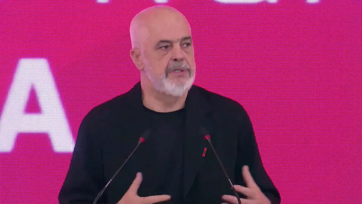 rama-per-projektin-ne-sazan-toka-publike-nuk-eshte-shitur-dhe-mbetet-prone-e-shtetit-shqiperia-s-do-te-devijoje-nga-standardet-e-be-se