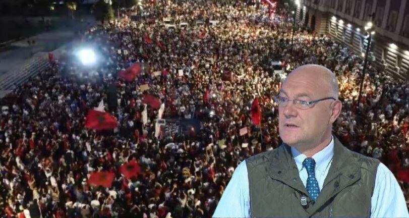 Revolta e qytetarëve për largimin e Ramës  Auron Tare  Kjo protestë do të sjellë një Shqipëri tjetër  ku shqiptari të mësojë më në fund të luftojë edhe për veten 