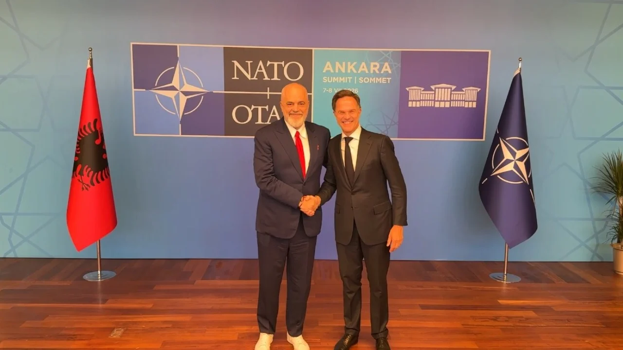 VIDEO  Samiti i NATO s  Rama mbërrin në Ankara  takohet me Mark Rutte