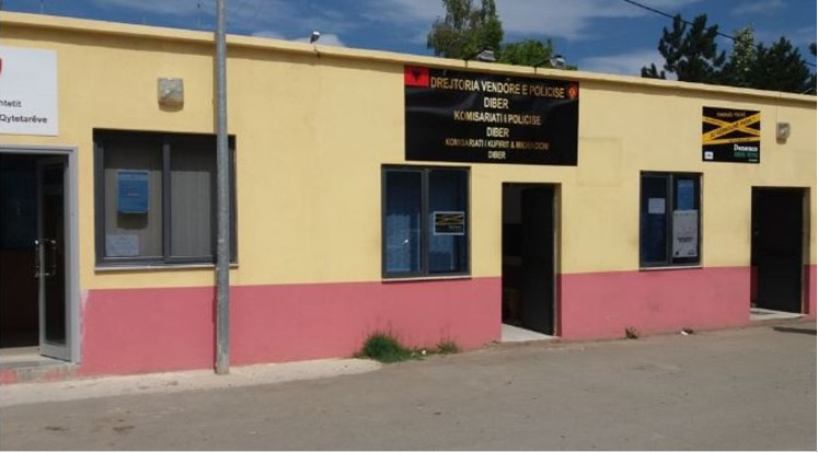 AMP prangos një efektiv në Dibër  dyshohet se nuk reagoi pas largimit të një personi nga  arresti shtëpiak 