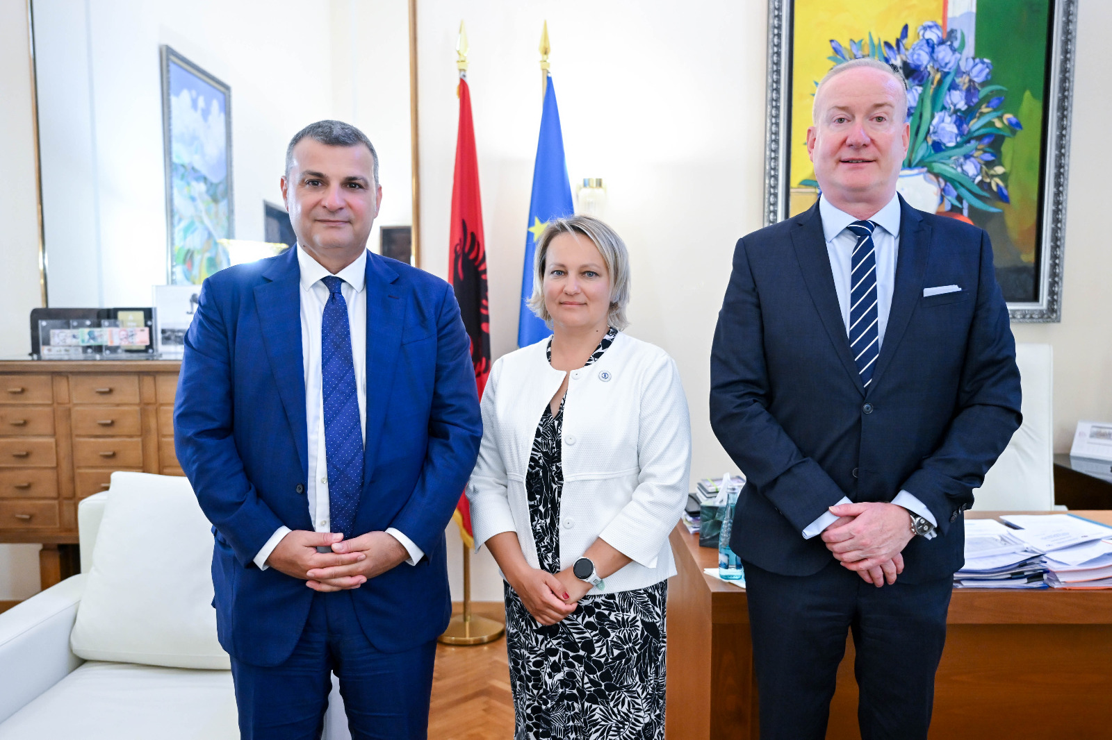 Takimi i Guvernatorit Sejko me delegacionin e BERZH it  në krye me Hannes Takacs