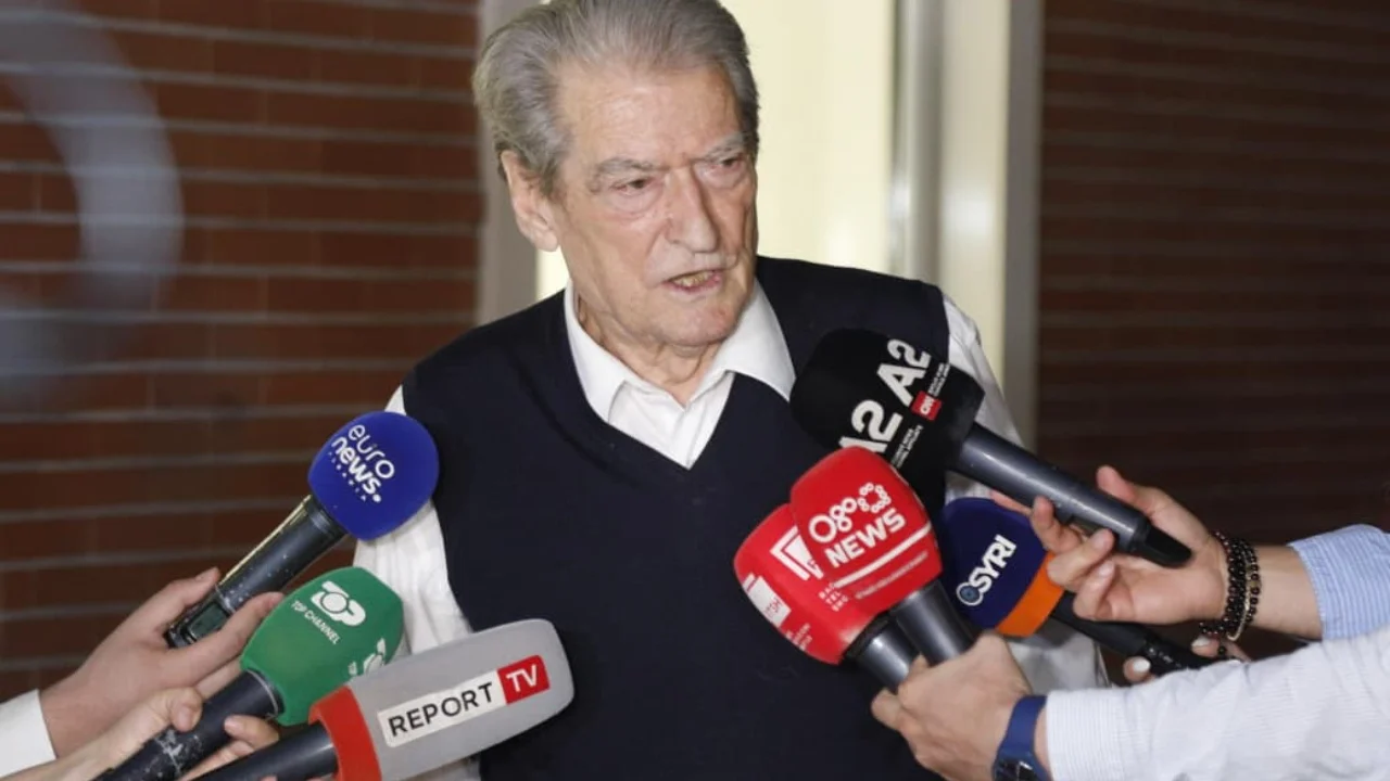 Berisha flet pas tensioneve në Këshillin Kombëtar  Lashë vetëm një udhëzim  askujt nuk i mohohet e drejta e fjalës