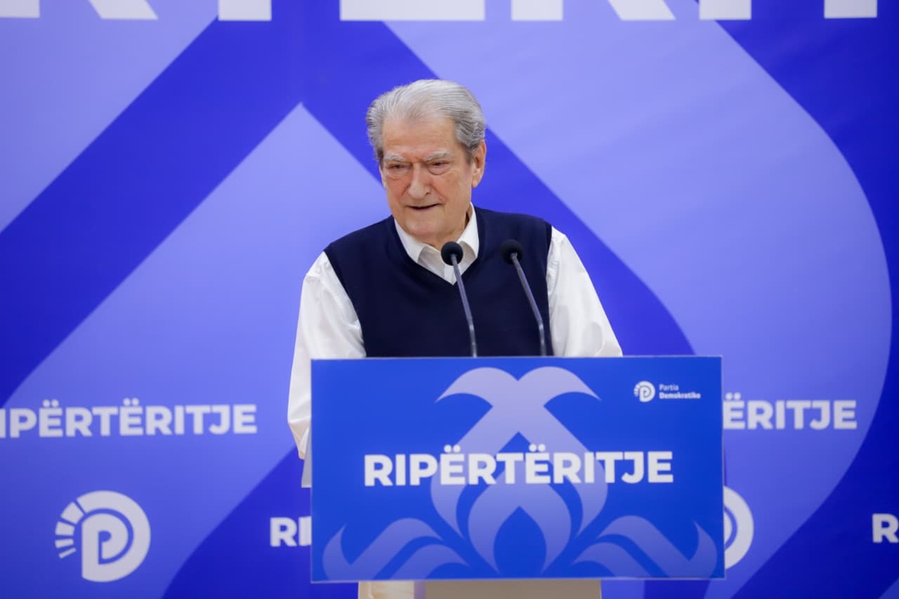 Berisha përshëndet drejtuesit e rinj të PD së  Vota e lirë është baza e funksionimit të partisë