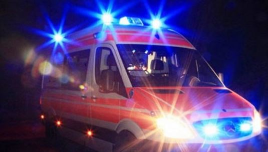 Sarandë  50 vjeçari qëllohet nga një automjet dhe dërgohet në spital në gjendje të rëndë