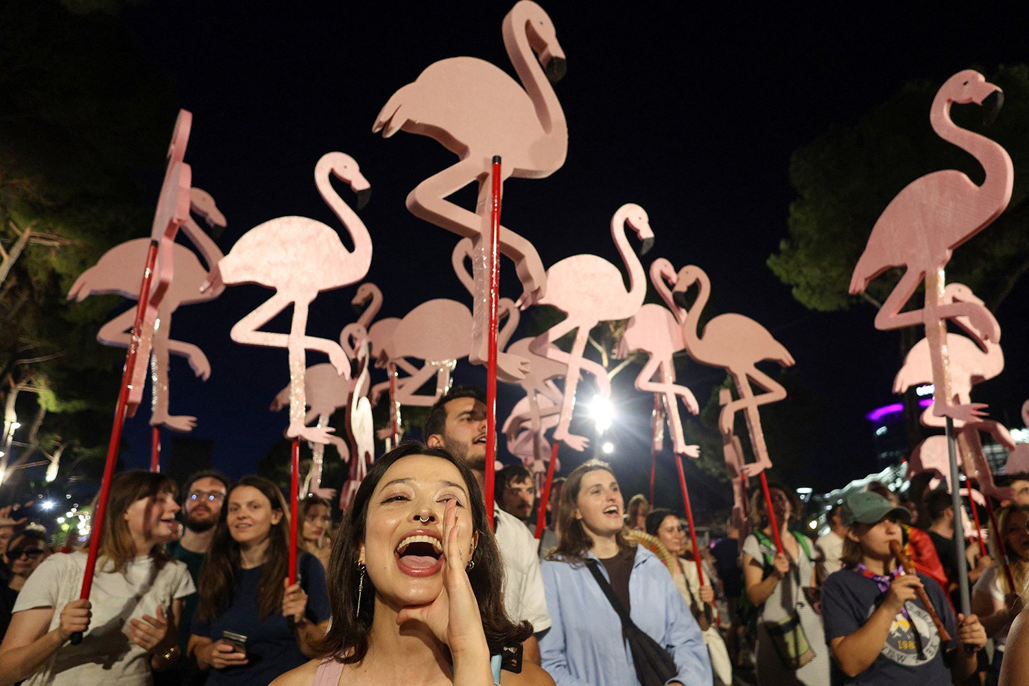 flamingot-kunder-autokrateve-51-dite-protesta-per-doreheqjen-e-rames-foreign-policy-levizja-me-e-fuqishme-sociale-qe-nga-viti-1991