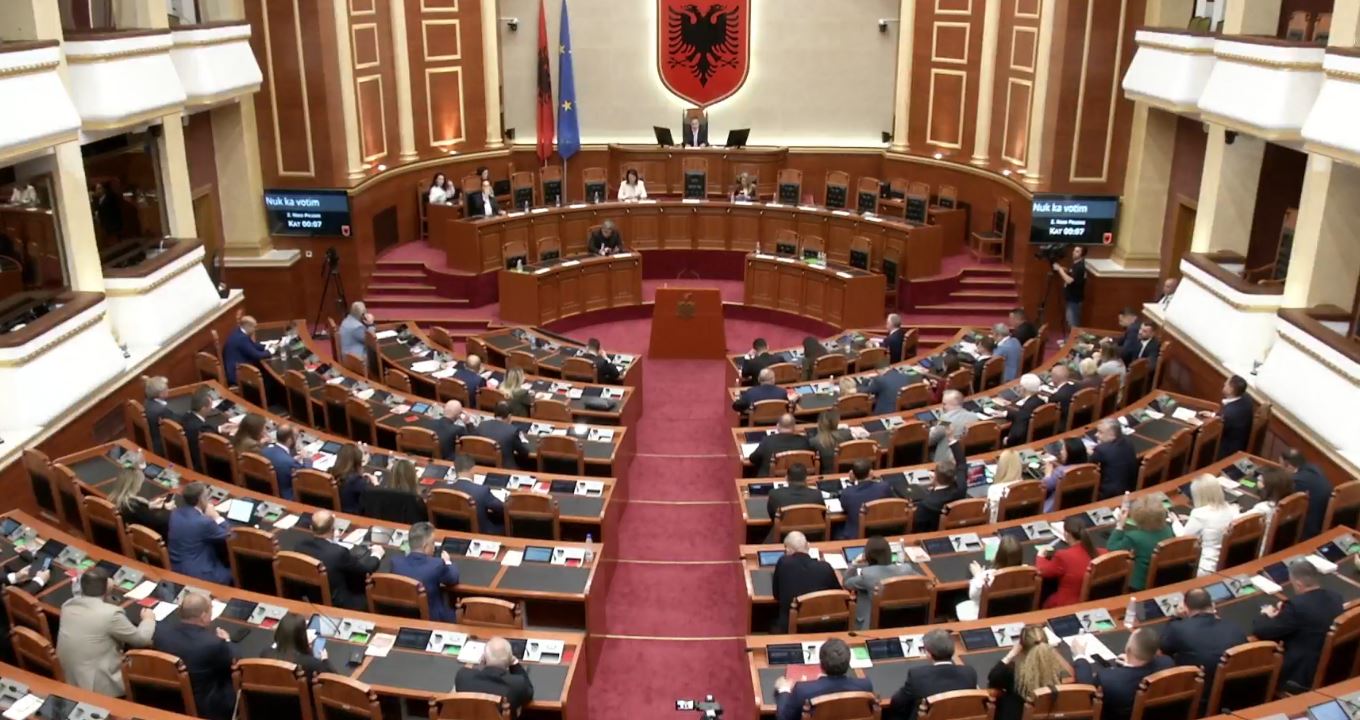 Kuvendi mbyll sot sesionin parlamentar  raportet e SPAK ut dhe interpelanca me Karakaçin pritet të ndezin debatet