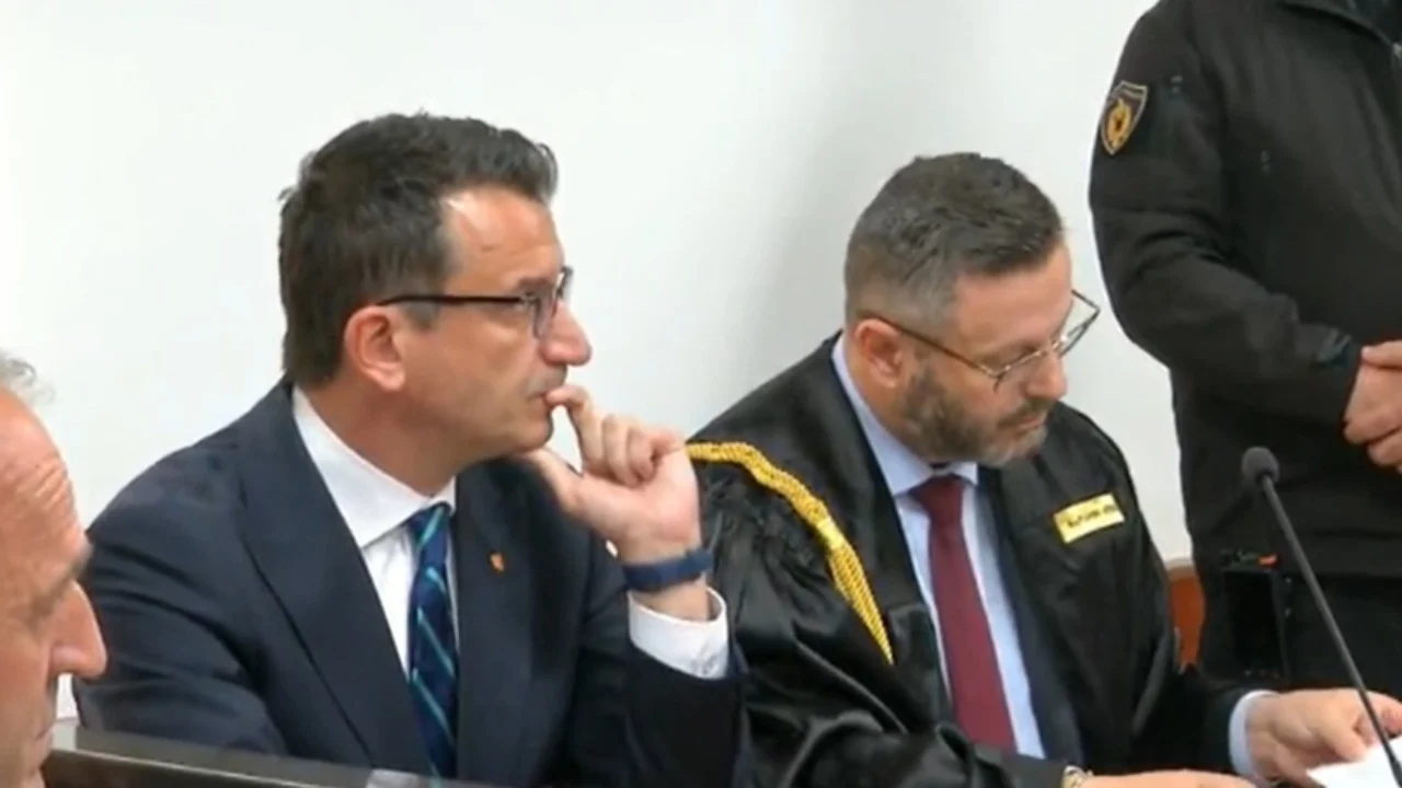Erion Veliaj do t i drejtohet Gjykatës së Strasburgut në shtator  avokati britanik takon kryebashkiakun në burg