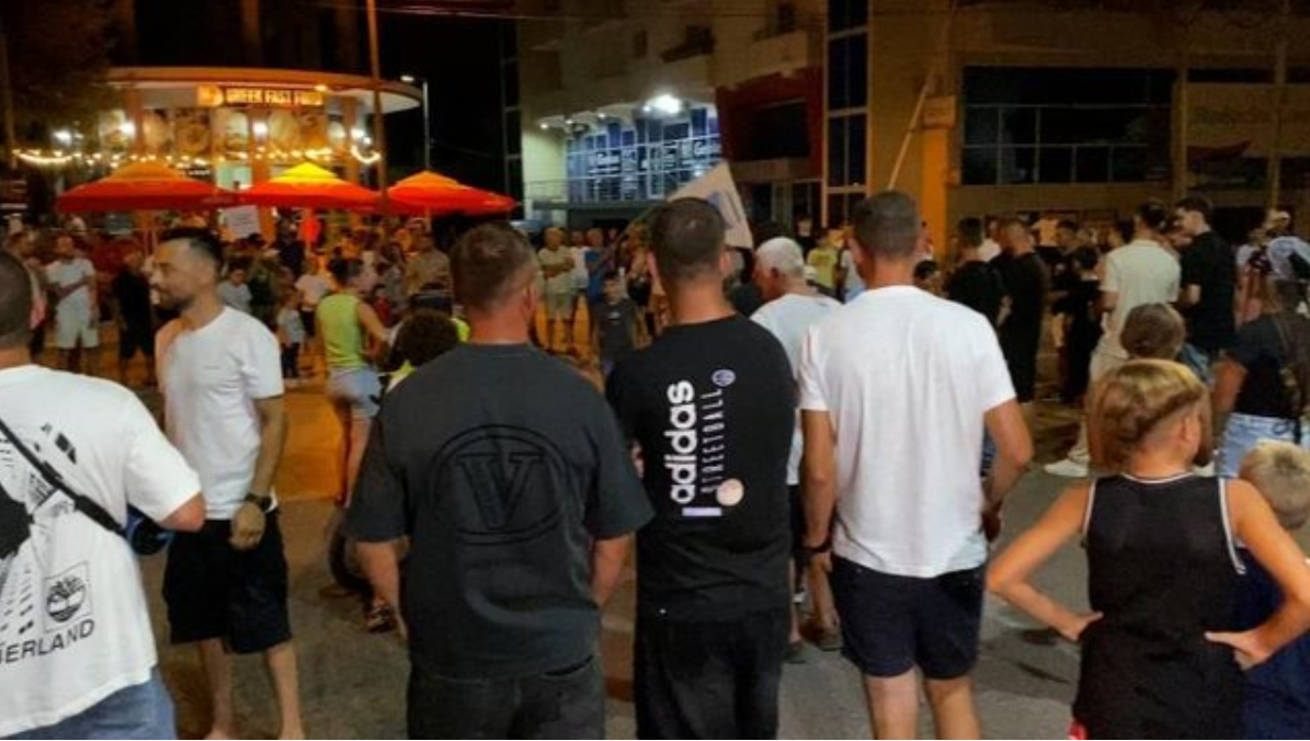 Banorët e Divjakës sërish në protestë kundër bashkimit me Lushnjen  Nuk mund të shkrish një Bashki për një kapriço politike