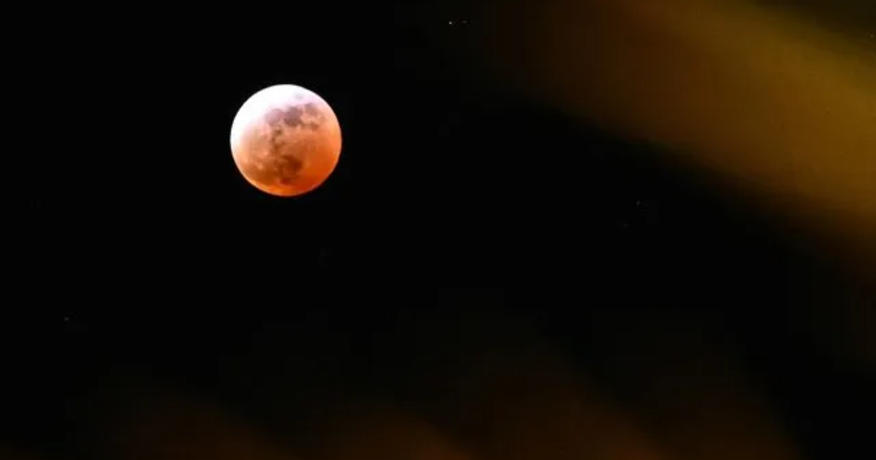 Në fund të gushtit të gjithë sytë nga qielli  ja se çfarë pritet të ndodhë 