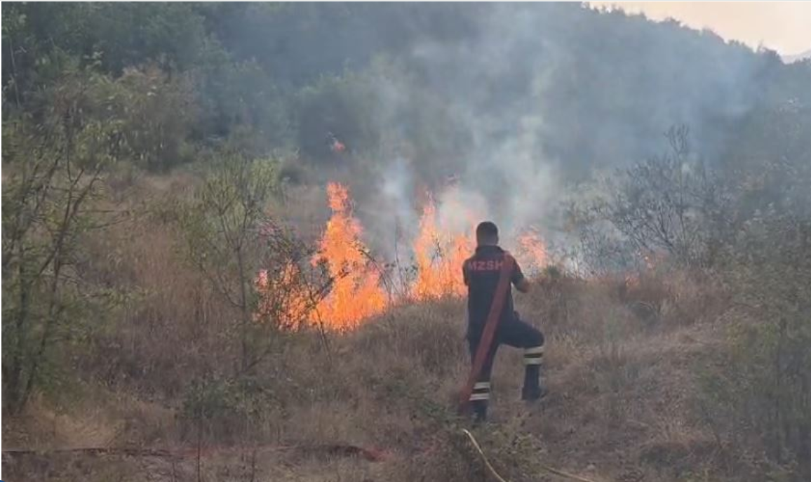 Zjarret në vendin tonë  Situatë kritike në Ulëz të Matit  rrezikohen disa banesa në fshatin Lundre