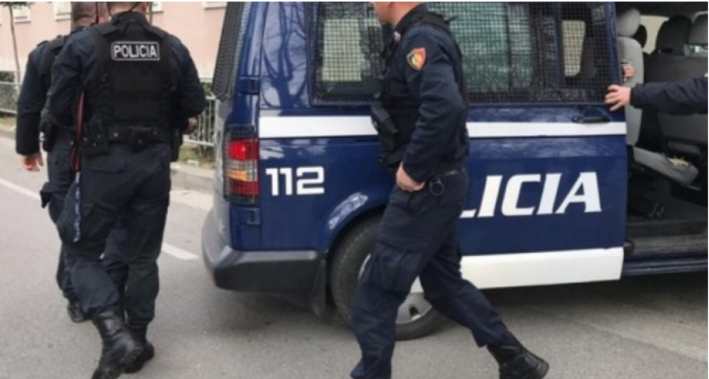 Parandalohet një ngjarje kriminale në Sarandë  Arrestohen 5 persona  kapen me armë dhe municion