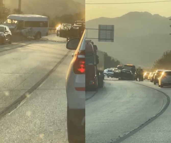 Tre automjete përplasen në aksin Peqin Elbasan  bllokohet trafiku