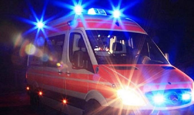 Aksident fatal në Durrës  makina përplas për vdekje këmbësorin  drejtuesi shoqërohet në polici