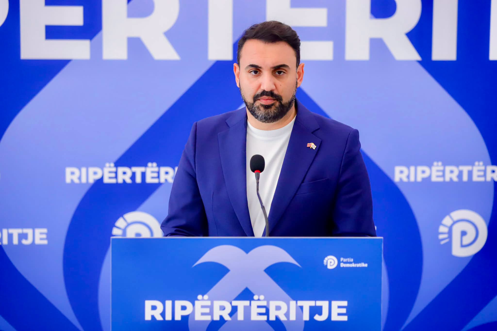 Këlliçi prezanton pikat e PD së për reformën territoriale  PS fokusohet vetëm te numri i bashkive
