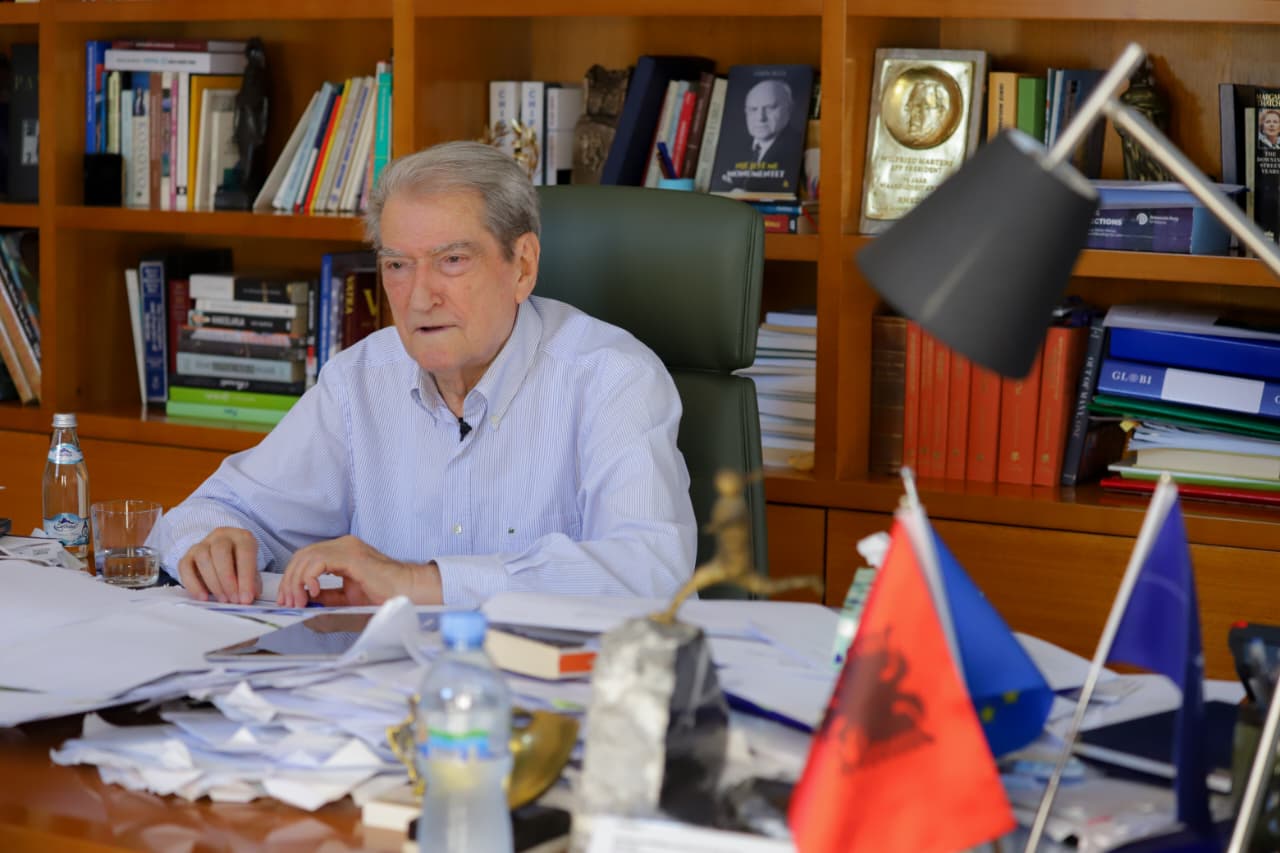 Berisha kundër reformës territoriale  Po përdoret si instrument për shpopullimin e Shqipërisë